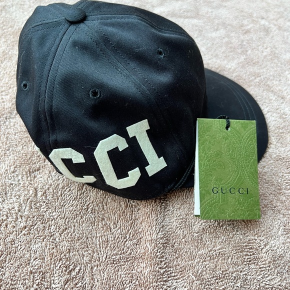 Gucci Black Logo Cap - Picture 1 of 11